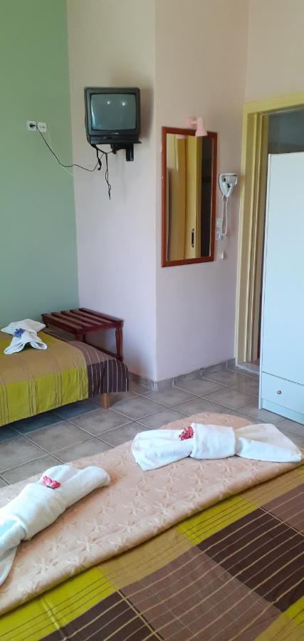 New Pantheon Hotel Kamena Vourla Esterno foto